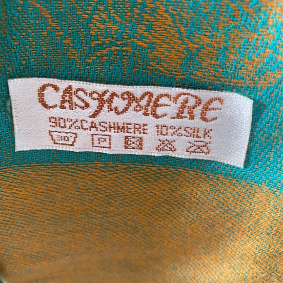 Cashmere Scarf - Picture 4 of 4